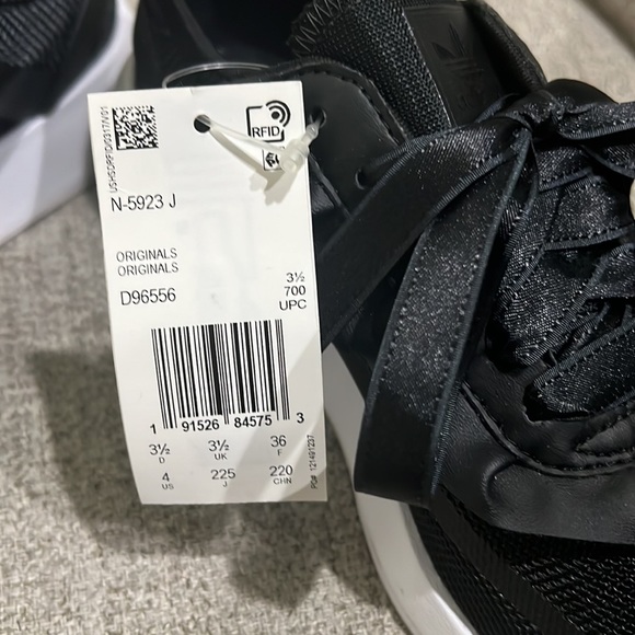 Adidas girls Ortholite sneakers BNWT - Picture 5 of 10